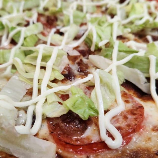 BLT Pizza (18 Inch).